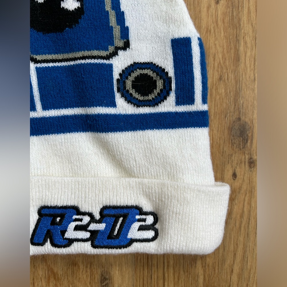 Star‎ Wars R2D2 Winter Knit Beanie Hat Childs